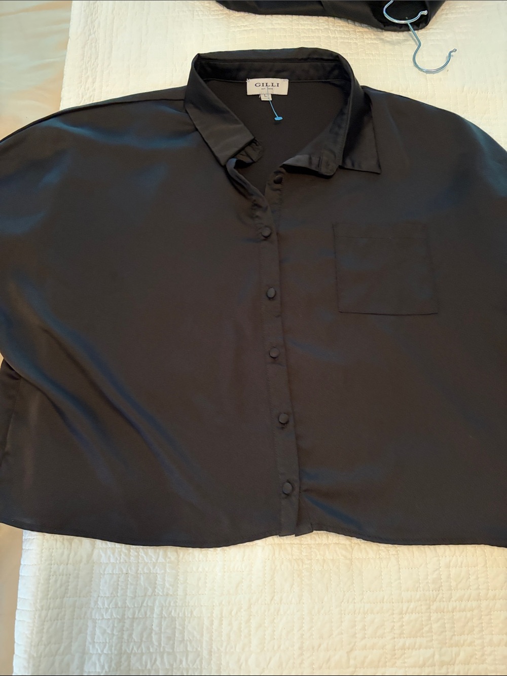 Gilli Women's Black Button-Up Shirt